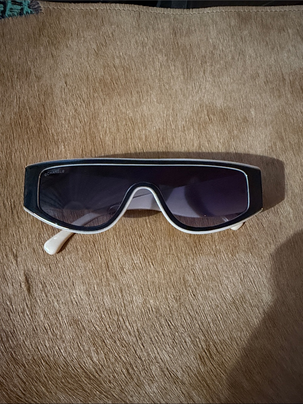 Black and Beige Sunglasses with Purple Gradient Lenses